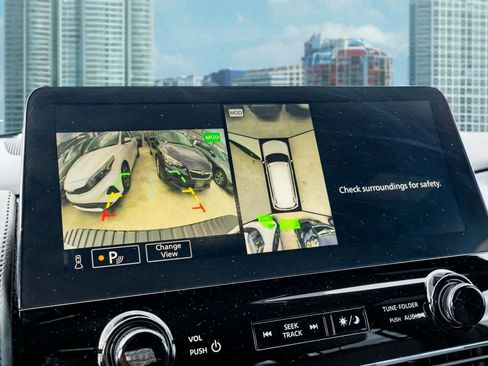 Used 2023 Nissan Armada SL w/ Midnight Edition Package image 36