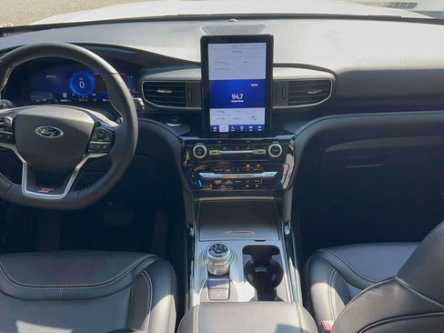 Certified 2022 Ford Explorer ST w/ Equipment Group 401A image 11