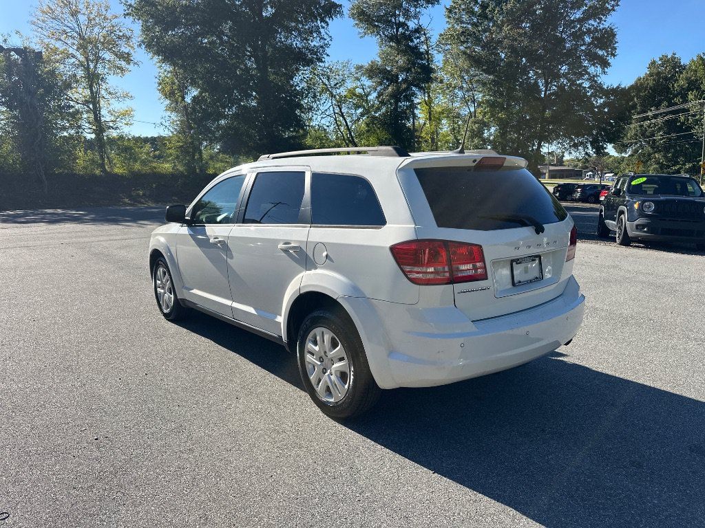 Used 2020 Dodge Journey SE w/ SE Popular Equipment Group FWD image 5