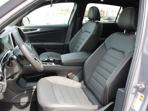 New 2026 Volkswagen Atlas Cross Sport SEL R-Line AWD/4WD image 7