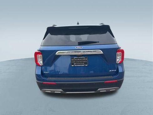 Used 2021 Ford Explorer XLT w/ Equipment Group 202A image 9