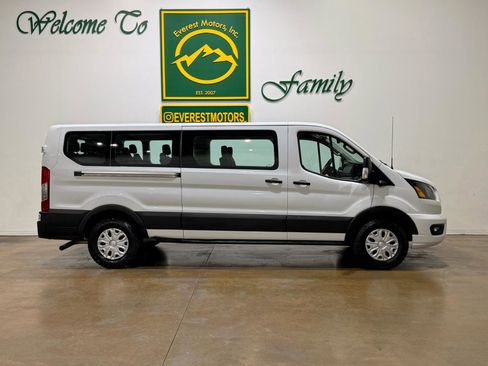 Used 2023 Ford Transit 350 XLT RWD image 9
