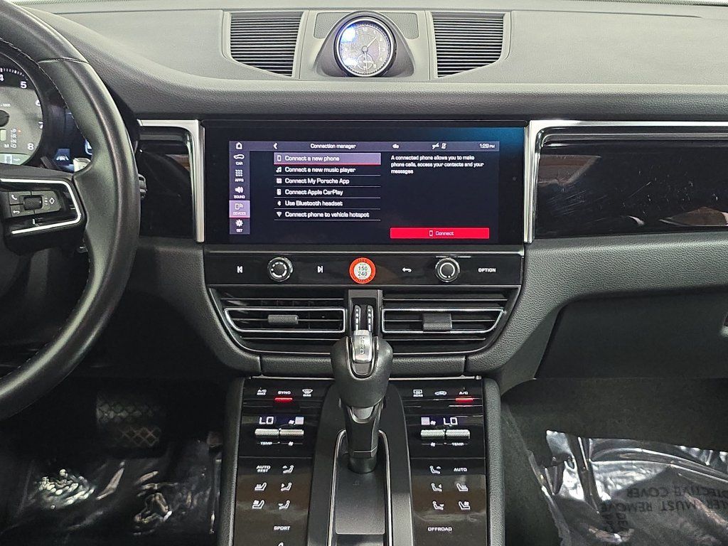 Used 2023 Porsche Macan S AWD/4WD image 16