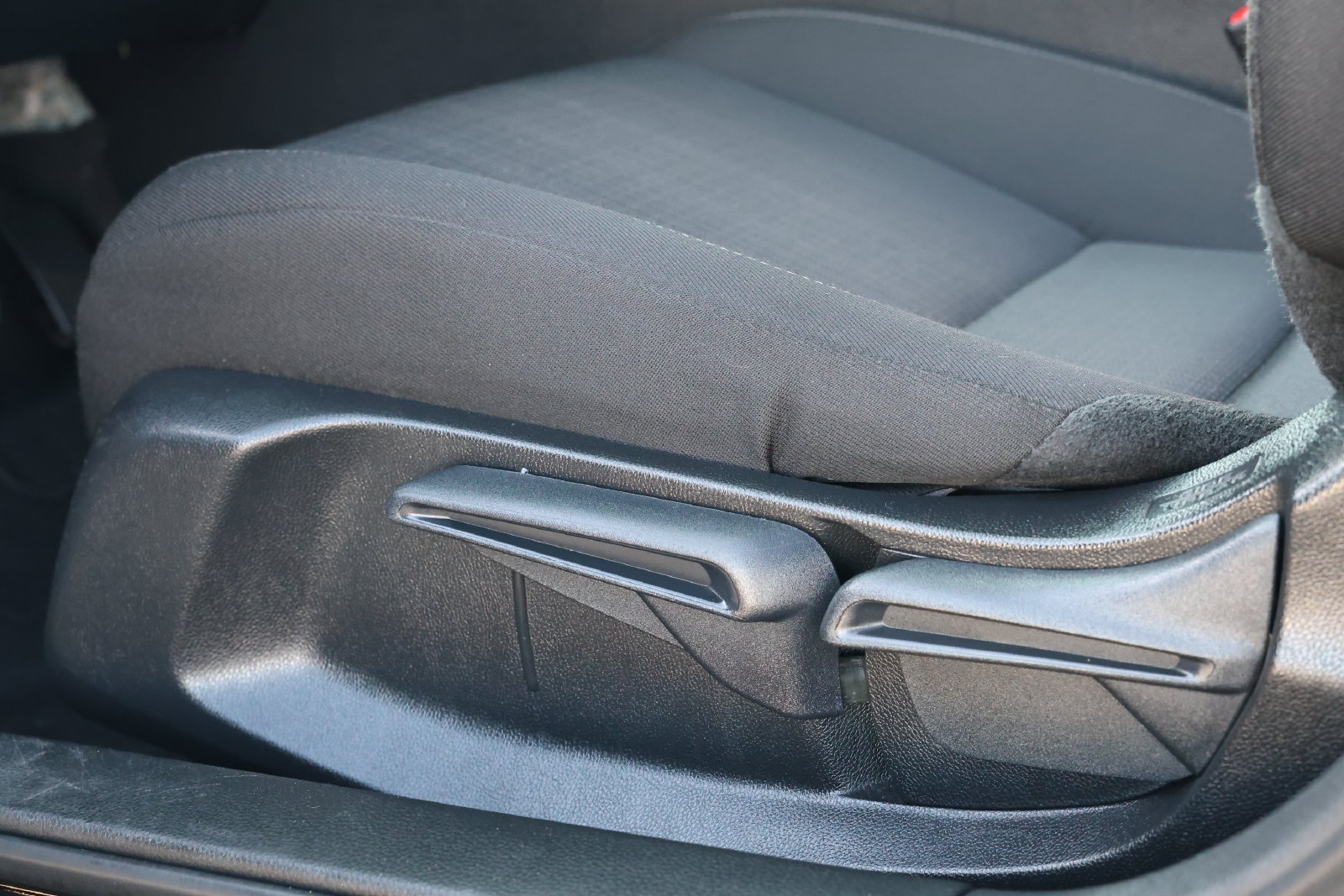 Used 2025 Honda Civic LX image 27