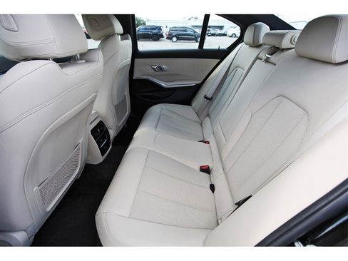 Used 2022 BMW 330i xDrive Sedan w/ Driving Assistance Package image 7