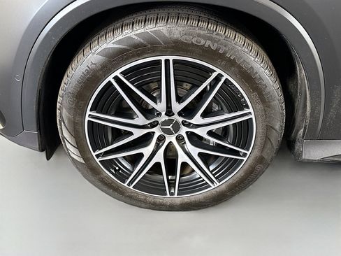 Used 2025 Mercedes-Benz GLC 63 AMG S image 38