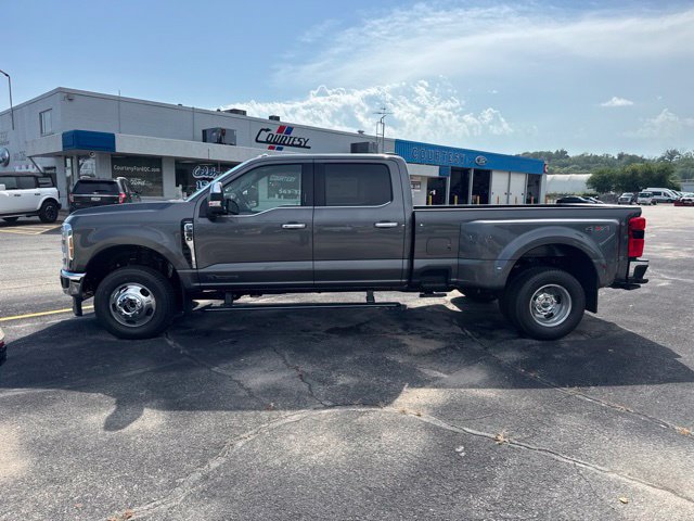 New 2026 Ford F350 Lariat w/ Lariat Ultimate Package AWD/4WD image 2