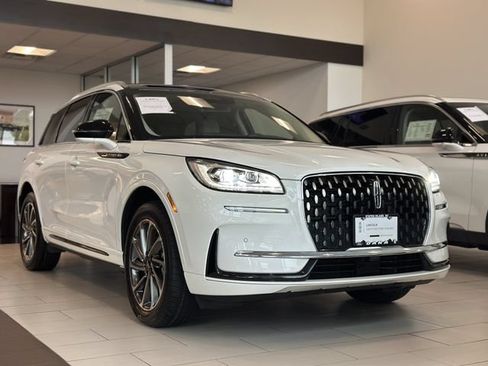 Certified 2024 Lincoln Corsair Grand Touring w/ Equipment Group 301A AWD/4WD image 45