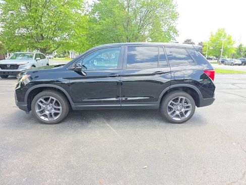 Used 2023 Honda Passport EX-L image 4