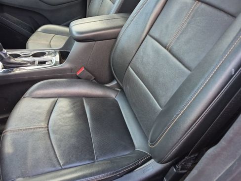 Used 2023 Chevrolet Equinox Premier AWD/4WD image 11