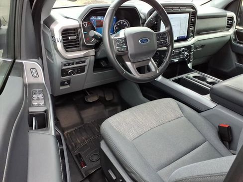Used 2022 Ford F150 XLT w/ Equipment Group 302A High AWD/4WD image 17