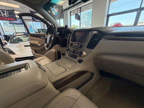 Used 2018 GMC Yukon XL Denali AWD/4WD image 45