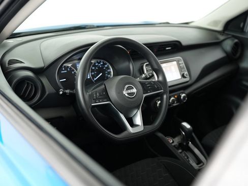Used 2022 Nissan Kicks S FWD image 6