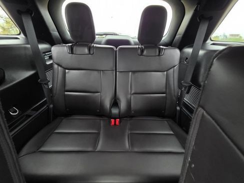 Used 2025 Ford Explorer Platinum w/ LUX Leather Package AWD/4WD image 49