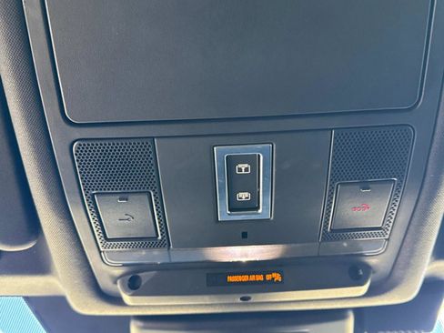 Used 2017 Land Rover Discovery Sport HSE image 27