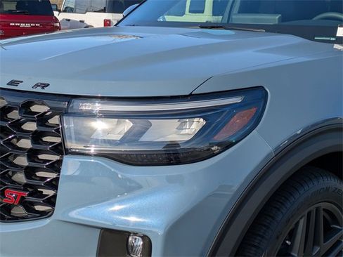 New 2026 Ford Explorer ST w/ Sun And Sound Package image 9