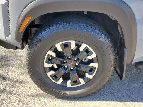 Certified 2023 Nissan Frontier PRO-4X w/ Pro Convenience Package image 10