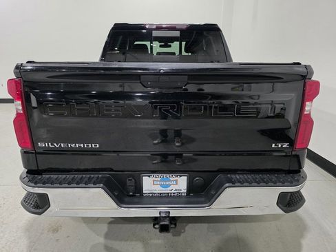Used 2019 Chevrolet Silverado 1500 LTZ image 27
