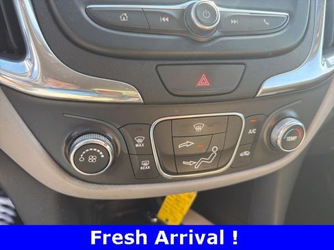 Used 2019 Chevrolet Equinox LS w/ LS Convenience Package image 7