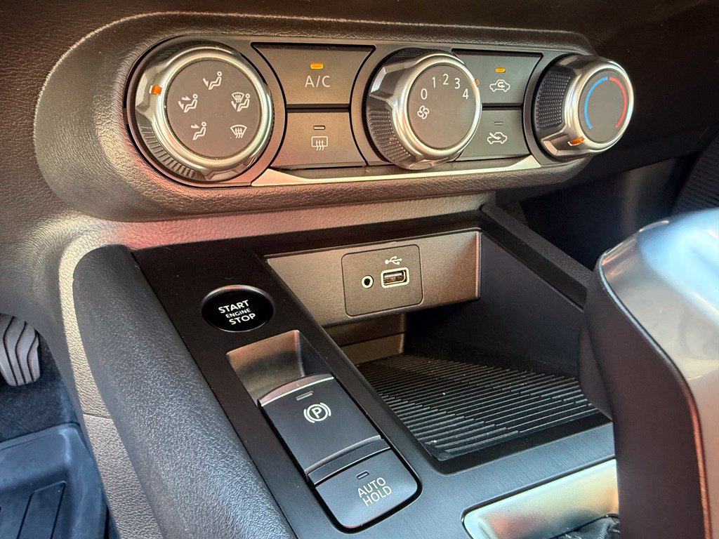 Certified 2025 Nissan Kicks S AWD/4WD image 17