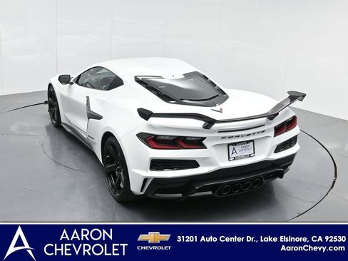 New 2025 Chevrolet Corvette Z06 w/ Z07 Performance Package RWD image 39