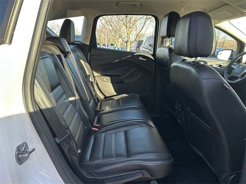 Certified 2017 Ford C-MAX Energi SE w/ Equipment Group 402A image 35