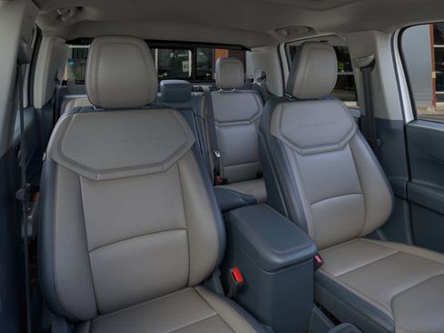 New 2025 Ford Maverick Lariat w/ 4K Tow Package image 10