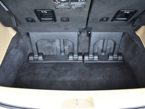 Used 2017 Kia Sedona EX FWD image 42