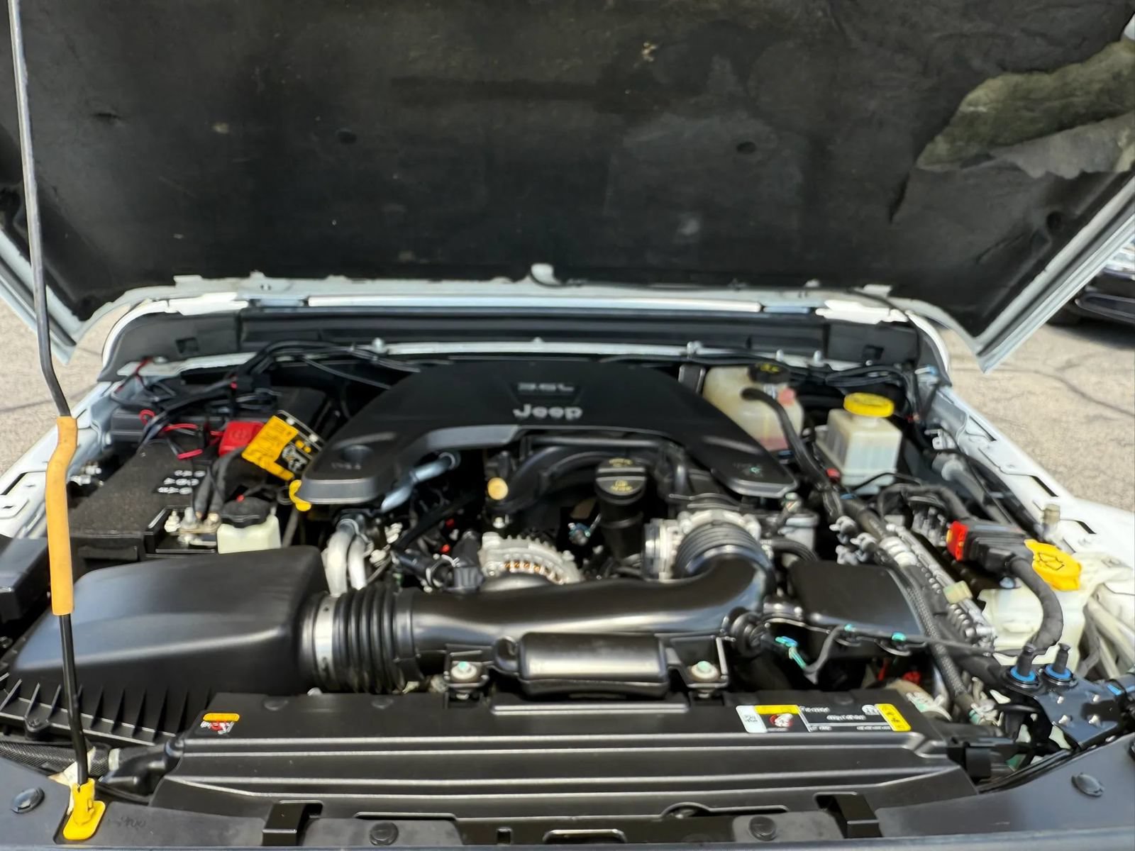 Used 2021 Jeep Gladiator Overland AWD/4WD image 31