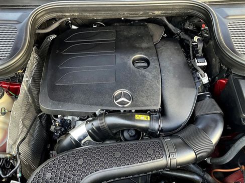 Used 2021 Mercedes-Benz GLE 350 4MATIC w/ Premium Package image 32