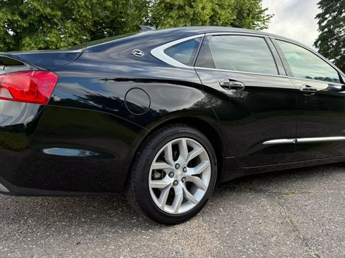 Used 2017 Chevrolet Impala Premier FWD image 10