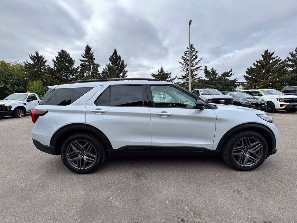 Used 2026 Ford Explorer ST w/ Sun And Sound Package AWD/4WD image 7