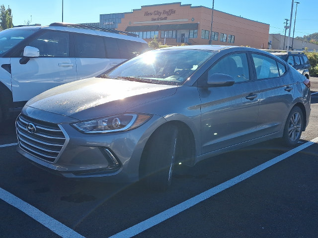 Used 2018 Hyundai Elantra Value Edition FWD image 2