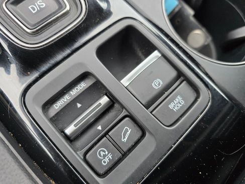 Used 2023 Honda Pilot TrailSport image 33