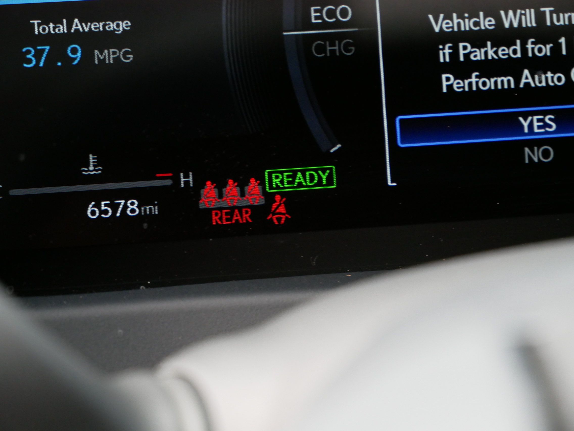 Used 2025 Lexus UX 300h AWD w/ Accessory Package (Z2) image 4