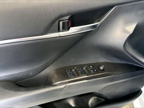 Used 2024 Toyota Camry SE image 37