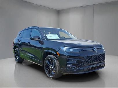 New 2025 Volkswagen Tiguan SE R-Line