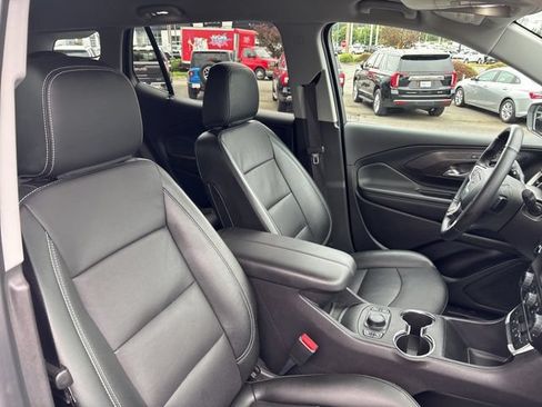 Used 2024 GMC Terrain SLT AWD/4WD image 43