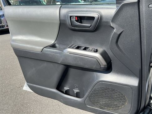 Used 2022 Toyota Tacoma SR5 image 22