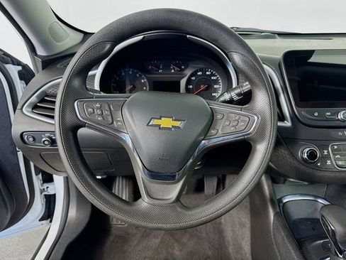 Used 2024 Chevrolet Malibu LT FWD image 12