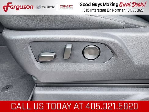 New 2026 GMC Sierra 1500 SLT w/ SLT Convenience Package AWD/4WD image 18