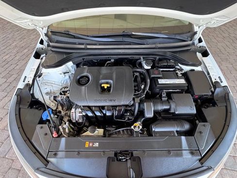 Used 2020 Hyundai Elantra SEL w/ Cargo Package (C1) FWD image 22