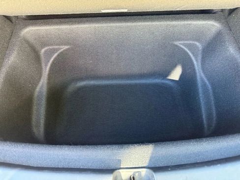 Used 2023 Tesla Model Y Long Range image 28