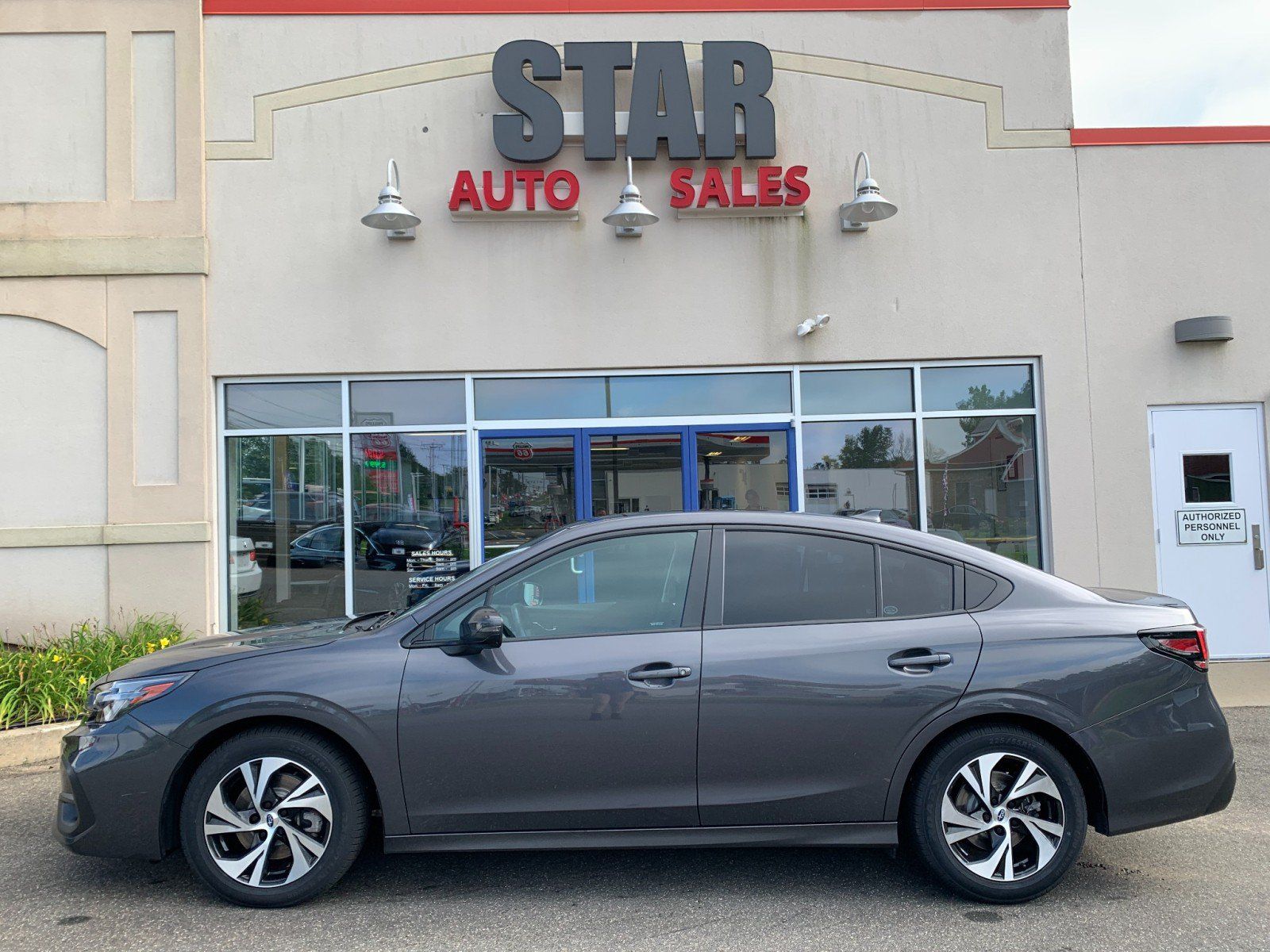 Used 2023 Subaru Legacy Premium AWD/4WD image 4