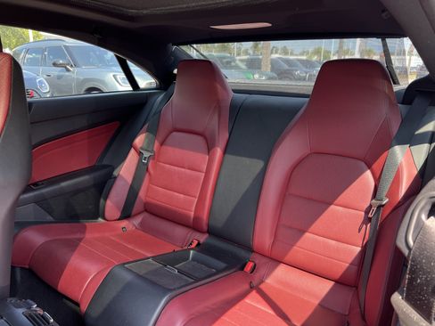 Used 2015 Mercedes-Benz E 400 4MATIC Coupe image 31