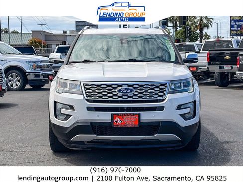 Used 2017 Ford Explorer Platinum AWD/4WD image 6