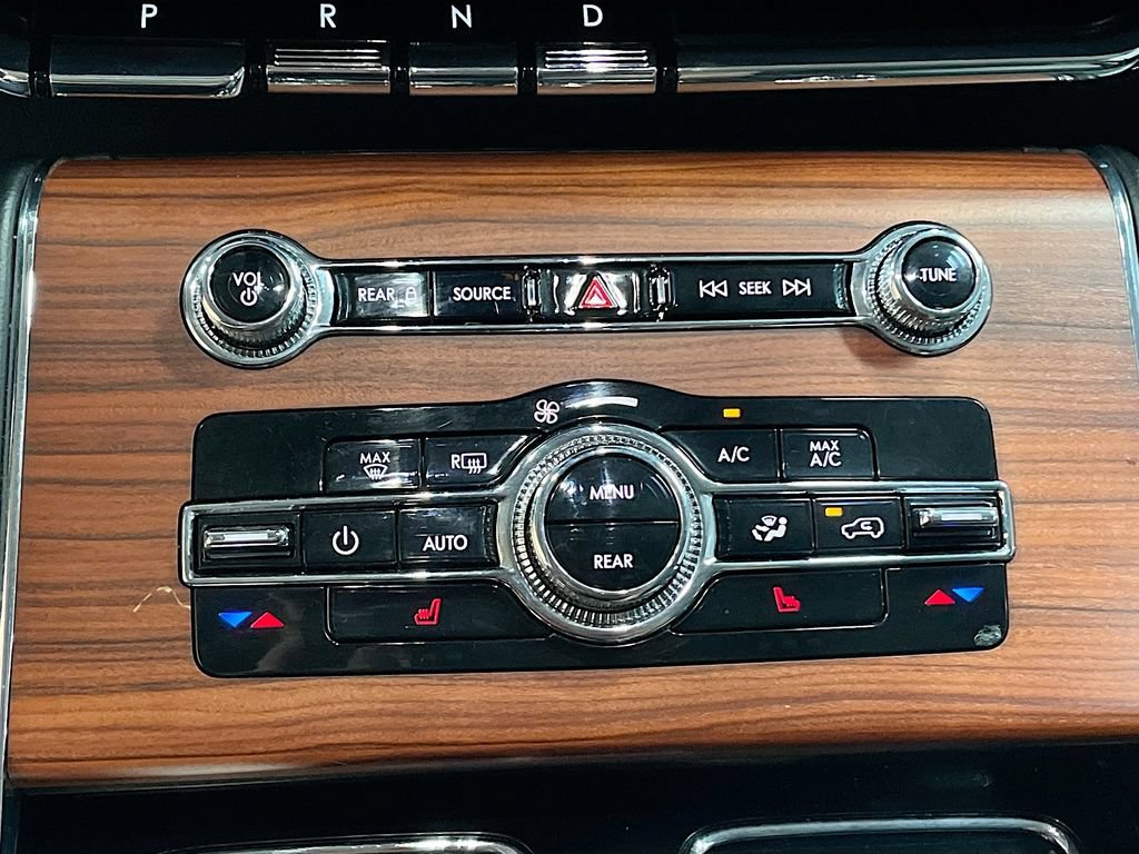 Used 2024 Lincoln Aviator Reserve AWD/4WD image 16