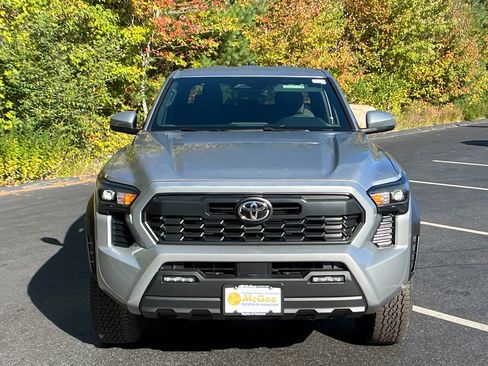 New 2025 Toyota Tacoma TRD Off-Road image 8
