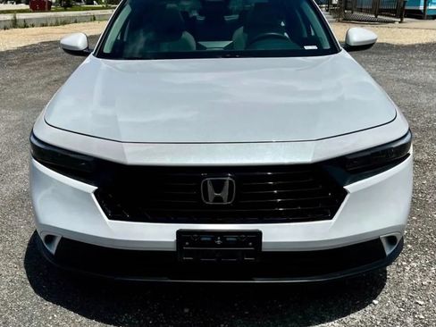 Used 2023 Honda Accord EX image 3