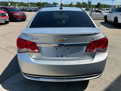Used 2016 Chevrolet Cruze LT FWD image 6